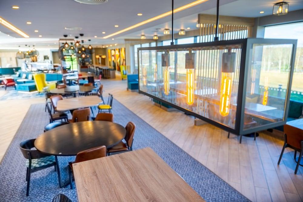 Hampton By Hilton Blackburn Blackburn  Exterior photo